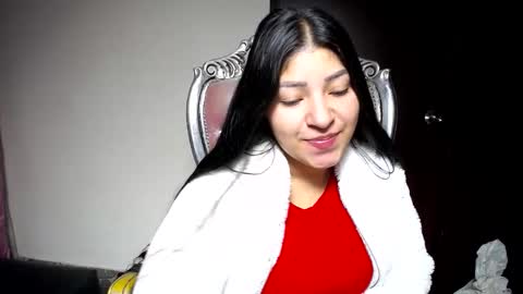 holly online show from February 15, 9:27 am