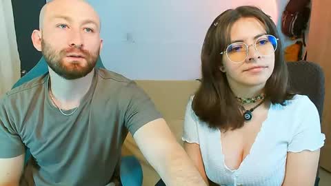 Holly and Honey online show from May 30, 11:02 pm