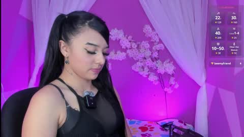 Holly  online show from September 13, 4:01 am