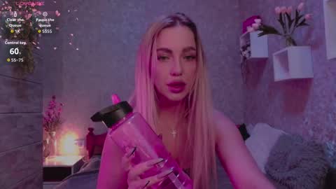 holly_molly8 online show from September 10, 7:14 pm
