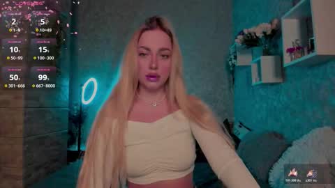 holly_molly8 online show from October 31, 5:03 pm
