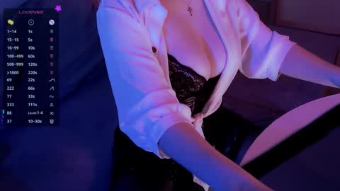 Molly online show from September 19, 1:01 pm