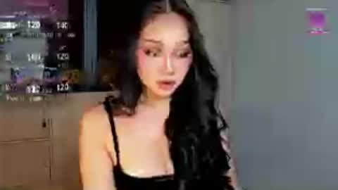 Hi Im Precious online show from June 28, 1:11 am
