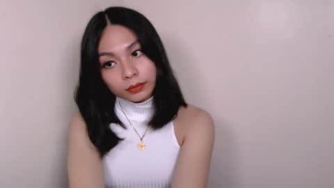 hollyaki69 online show from February 2, 2:49 pm