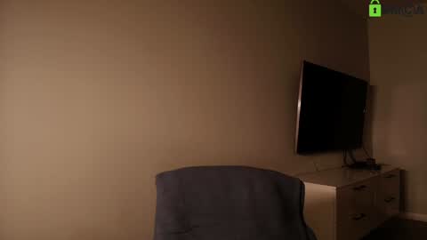 hollyextra online show from November 18, 10:47 pm