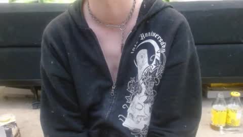 Holly Hawkes online show from December 13, 10:55 pm