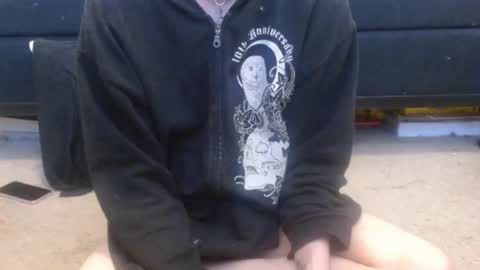 Holly Hawkes online show from December 22, 9:42 pm