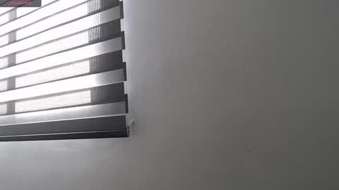 Snapshot of hollykoff chatting on December 1, 7:47 pm space online show from December 1, 7:47 pm