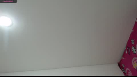 Snapshot of hollykoff chatting on January 11, 5:41 am space online show from January 11, 5:41 am