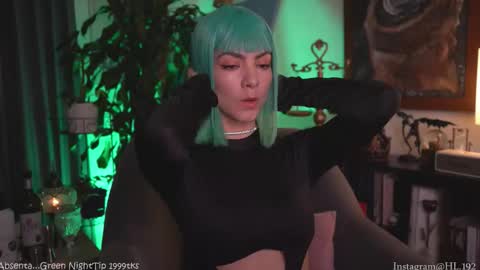 Snapshot of hollylinder_ chatting on September 27, 2:16 am Holly Linder online show from September 27, 2:16 am