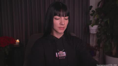 Snapshot of hollylinder_ chatting on October 22, 1:50 am Holly Linder online show from October 22, 1:50 am