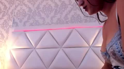 Holly online show from July 17, 7:19 pm