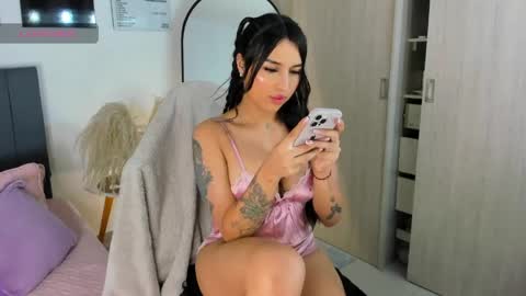  holly princess mermaid  online show from May 3, 3:01 am