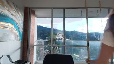 hollyshit_ online show from November 17, 10:48 pm