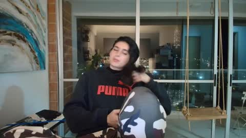 hollyshit_ online show from January 15, 12:37 am