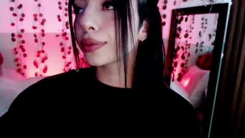 holly online show from January 11, 4:46 pm