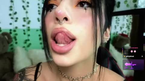 holly online show from January 18, 2:55 pm