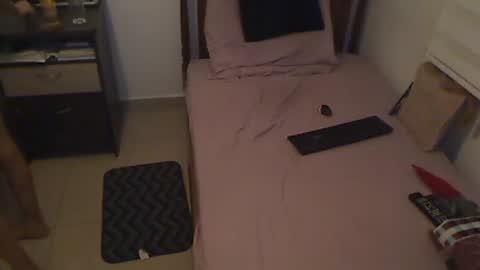 Snapshot of holofernes45gil chatting on July 13, 5:32 am Holofernes45gil online show from July 13, 5:32 am
