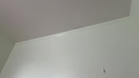 holozmauinui online show from February 14, 12:18 am