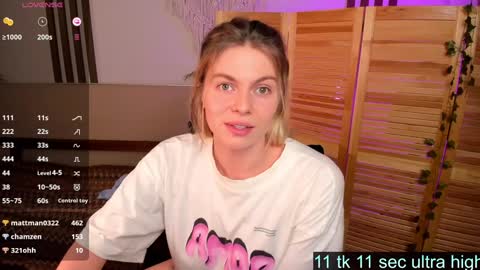 Snapshot of holy_alexa chatting on December 9, 12:40 pm Alexa online show from December 9, 12:40 pm