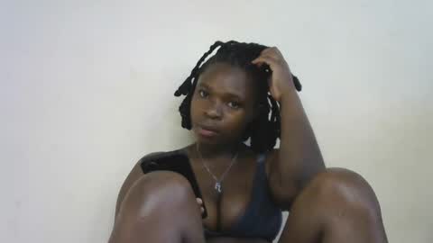 Snapshot of holy_ebony chatting on April 11, 10:41 am holy_ebony online show from April 11, 10:41 am