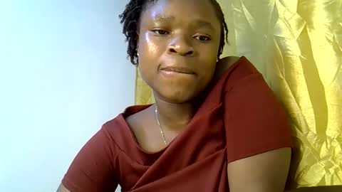 Snapshot of holy_ebony chatting on June 4, 8:59 pm holy_ebony online show from June 4, 8:59 pm