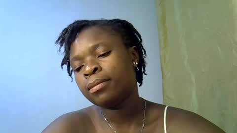 Snapshot of holy_ebony chatting on June 14, 2:24 am holy_ebony online show from June 14, 2:24 am