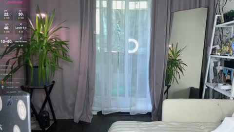 holy_eggs_00 online show from July 20, 5:33 am