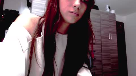 Juli online show from February 9, 3:10 am