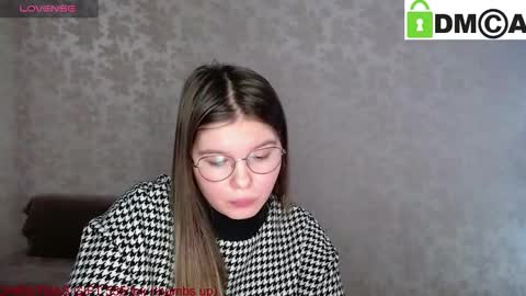 Welcome guys  Pleasure to see you all here  My name is MichaelaTip menu is active Private is open  online show from December 26, 5:37 am