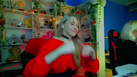 Rumi online show from October 31, 10:49 am