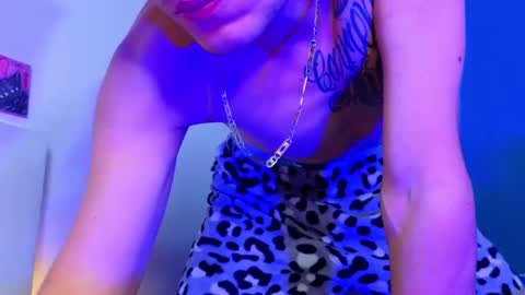      online show from March 1, 11:39 am