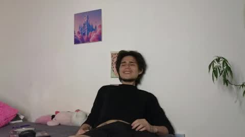      online show from May 10, 3:44 am