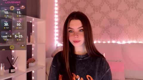 Mia online show from October 1, 3:12 am