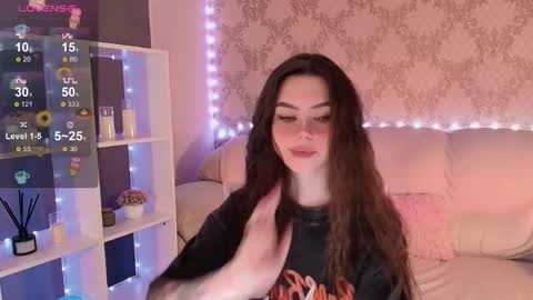 Snapshot of holymiax chatting on April 14, 3:56 am Mia online show from April 14, 3:56 am