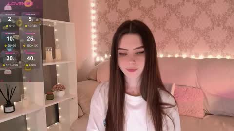 Snapshot of holymiax chatting on April 29, 3:43 am Mia online show from April 29, 3:43 am