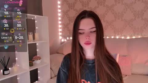 Mia online show from July 10, 3:55 am