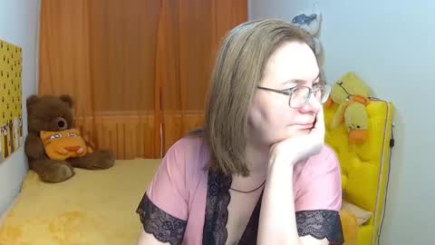 Snapshot of holymilfa chatting on February 1, 2:02 pm holymilfa online show from February 1, 2:02 pm