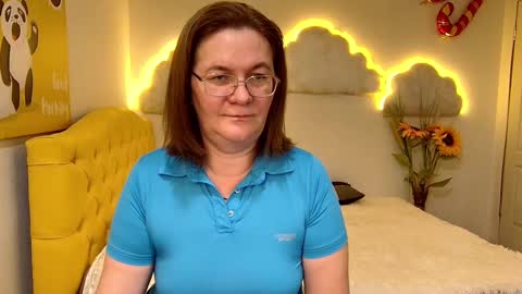 Snapshot of holymilfa chatting on February 2, 2:02 pm holymilfa online show from February 2, 2:02 pm