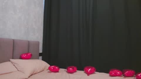 holysinner83 online show from February 20, 6:37 am