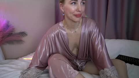 Snapshot of holyyy_fuck chatting on April 19, 5:34 pm Vicky my another account here - desperate clit online show from April 19, 5:34 pm