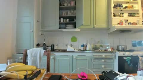 Snapshot of hombresalvatge chatting on July 17, 6:57 pm Jaig online show from July 17, 6:57 pm