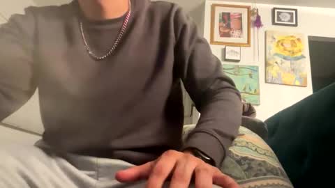 Snapshot of homeboylab chatting on December 1, 8:08 am Richie online show from December 1, 8:08 am