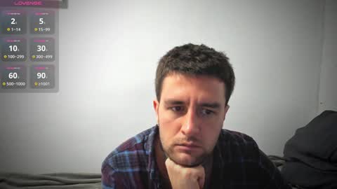 Snapshot of honestandrew chatting on December 8, 7:26 am Andrew online show from December 8, 7:26 am