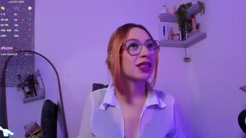  Hi Im  Annie  vic   Your dreams came true  online show from July 31, 10:53 pm