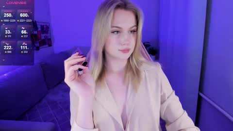 Tammy online show from September 25, 11:19 pm