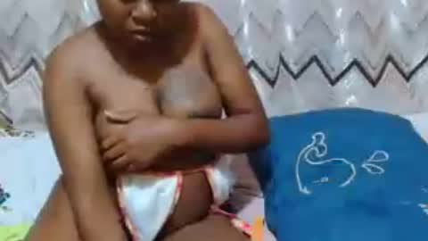 Snapshot of honey_bumb chatting on June 12, 6:51 pm SILVIA online show from June 12, 6:51 pm
