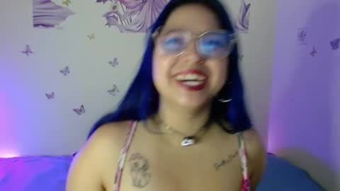 Snapshot of honey_buns_1 chatting on September 14, 11:09 am mimi online show from September 14, 11:09 am