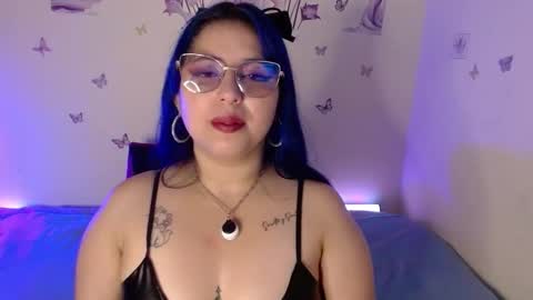 Snapshot of honey_buns_1 chatting on September 16, 11:44 am mimi online show from September 16, 11:44 am