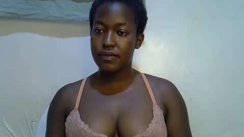 honey_dropp1 online show from May 26, 5:25 am